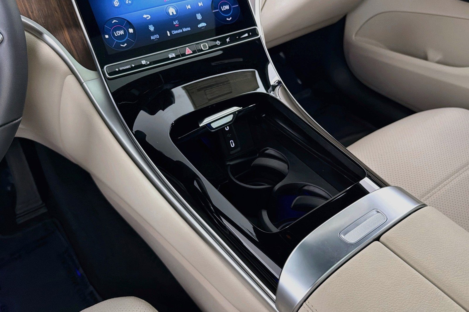New 2026 Polar White Mercedes-Benz GLC 300 SUV image 5