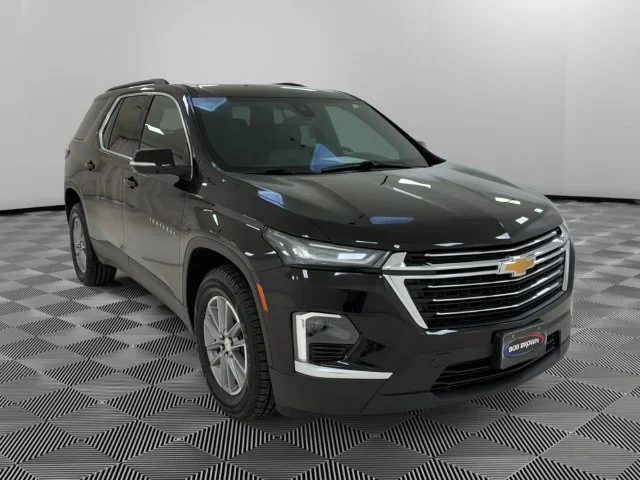 Certified Used 2023 MOSAIC BLACK METALLIC Chevrolet LT Leather image 7
