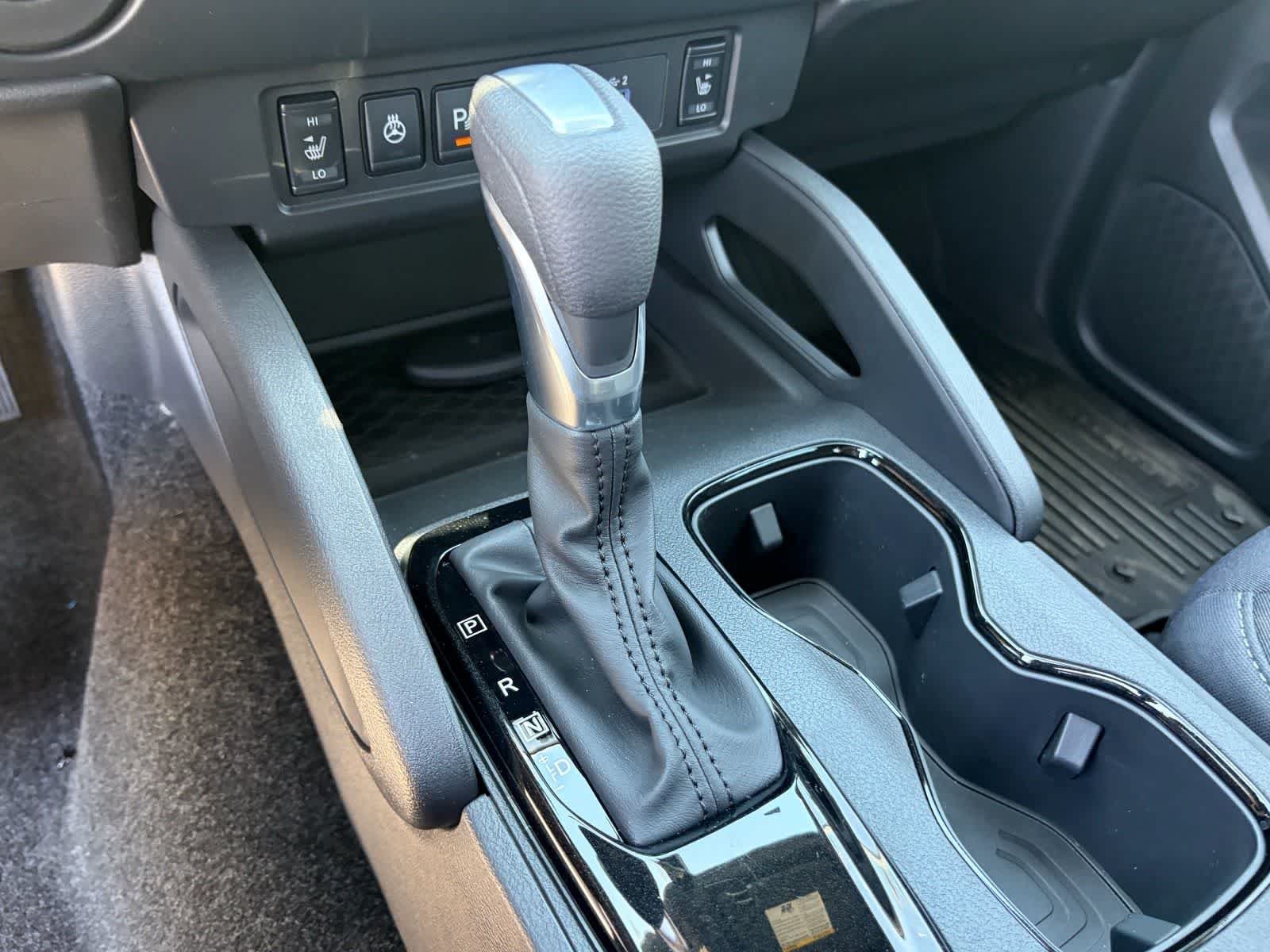 New 2026 Boulder Gray Pearl Nissan Crew Cab SV image 16