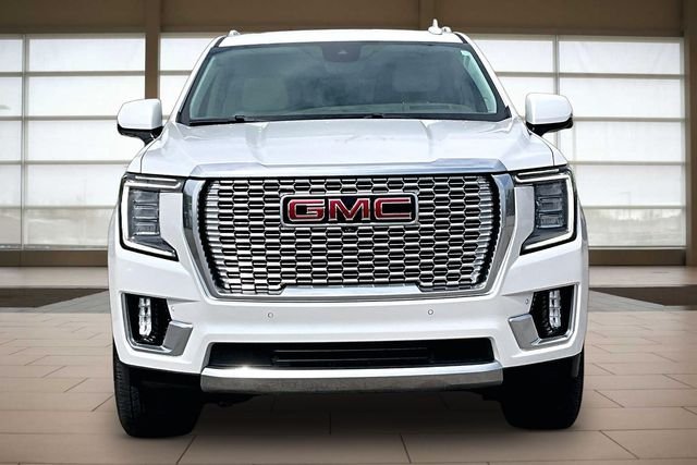 Used 2023 White GMC Denali image 3