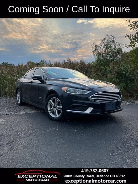 Used 2018 Black Ford SE image 1