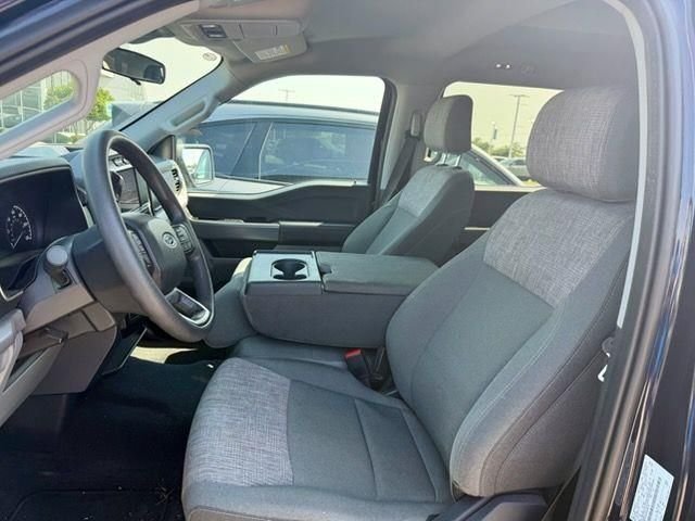 Used 2023 Blue Metallic Ford XLT image 7