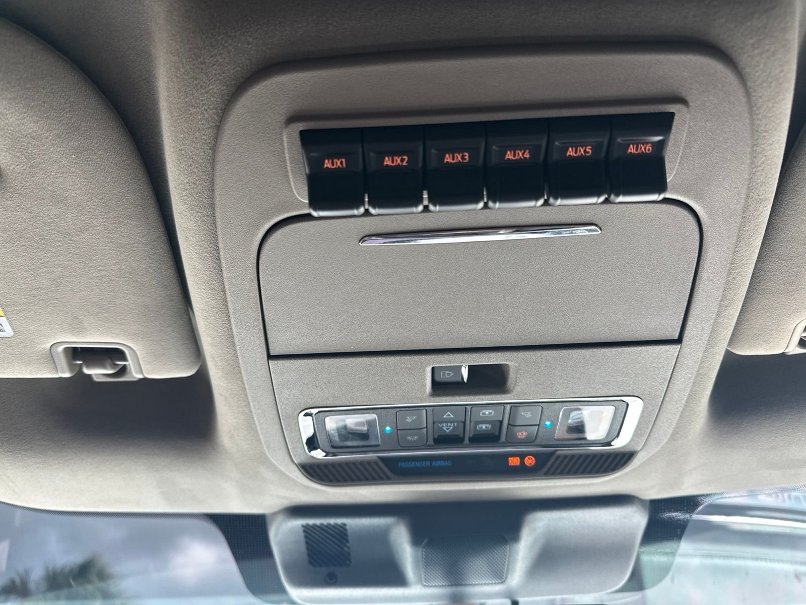 Used 2026 Avalanche Ford Platinum image 26