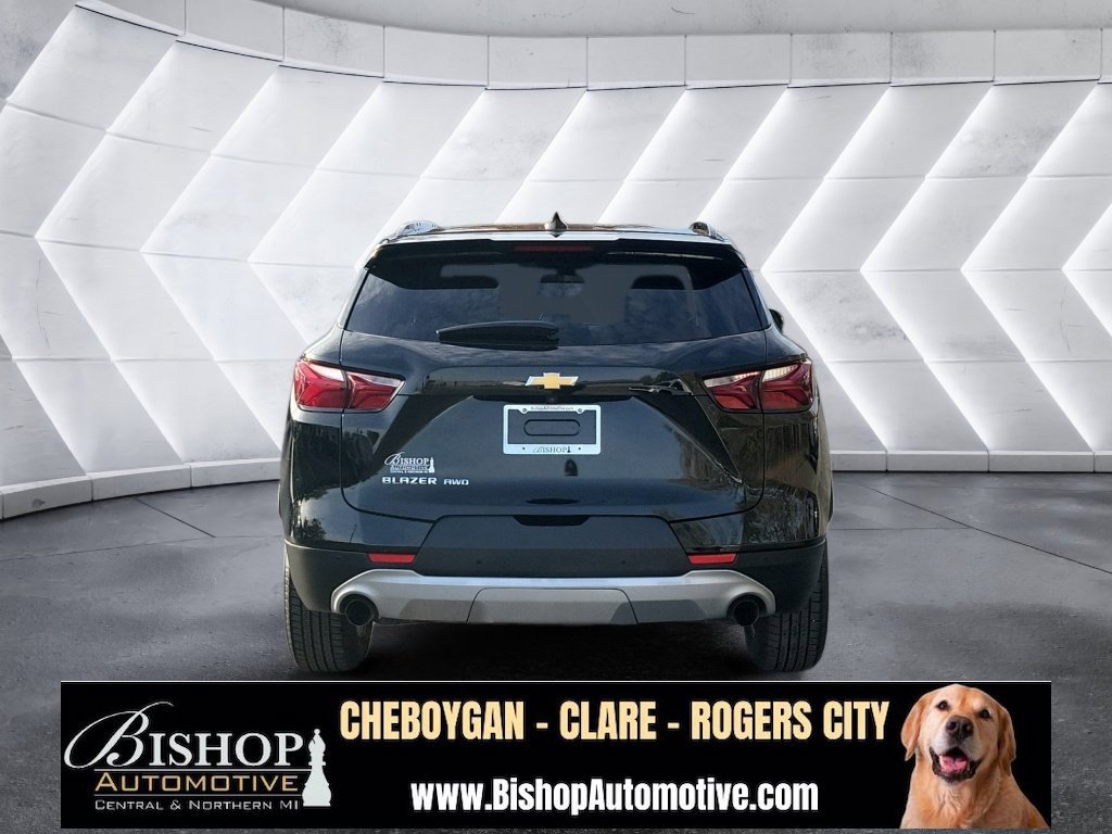 2022 Chevrolet Blazer 2LT photo 3