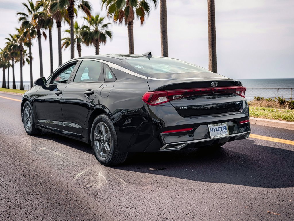 2021 Kia K5 LXS - Photo 7