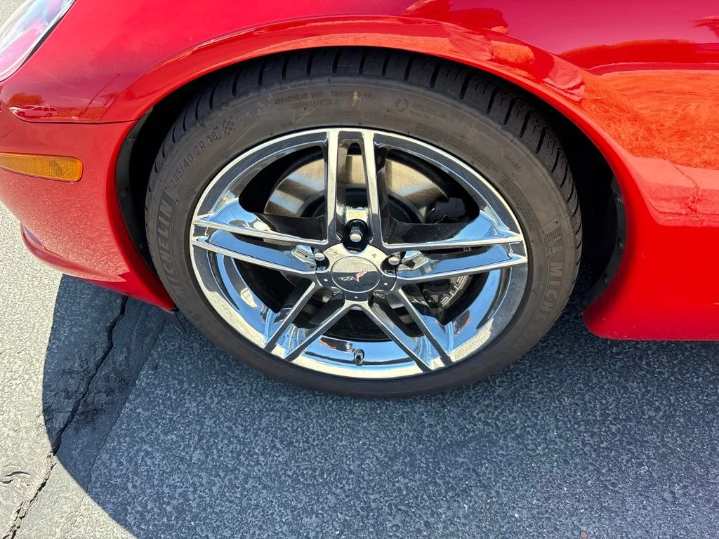 Used 2009 Red Chevrolet Base image 8
