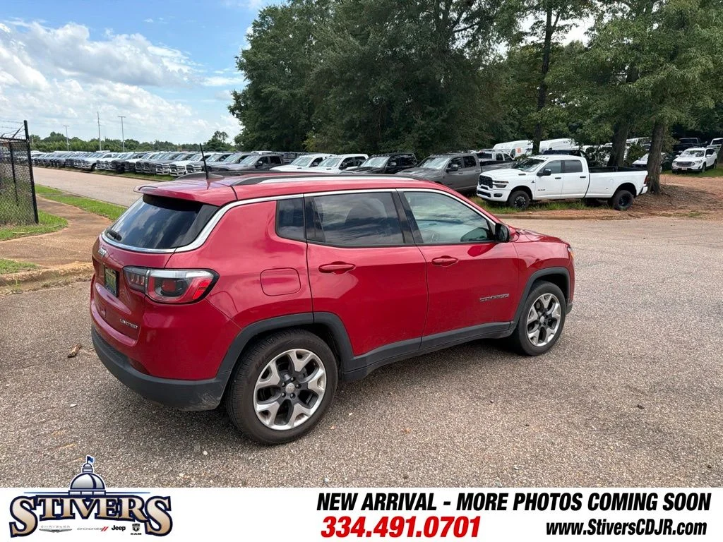 Used 2019 Red Jeep Limited image 7