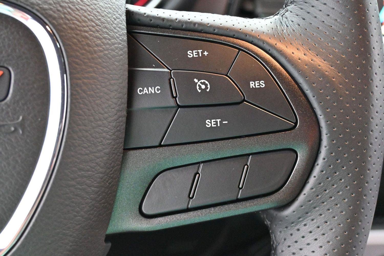 Used 2022 Go Mango Dodge R/T Scat Pack image 18