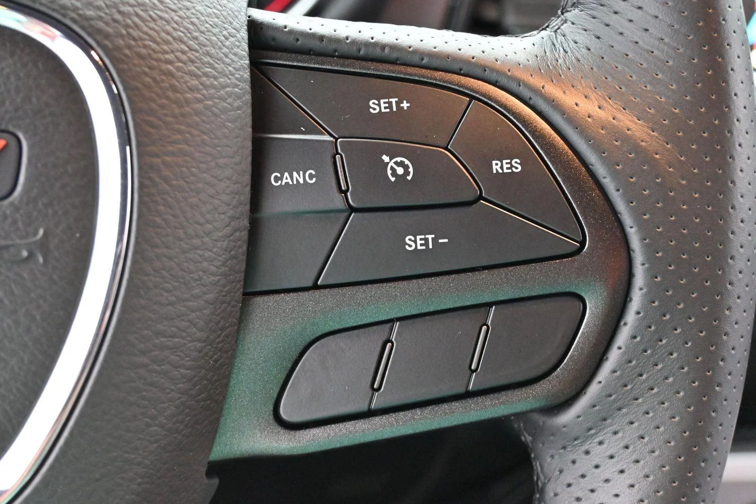 Used 2022 Go Mango Dodge R/T Scat Pack image 18