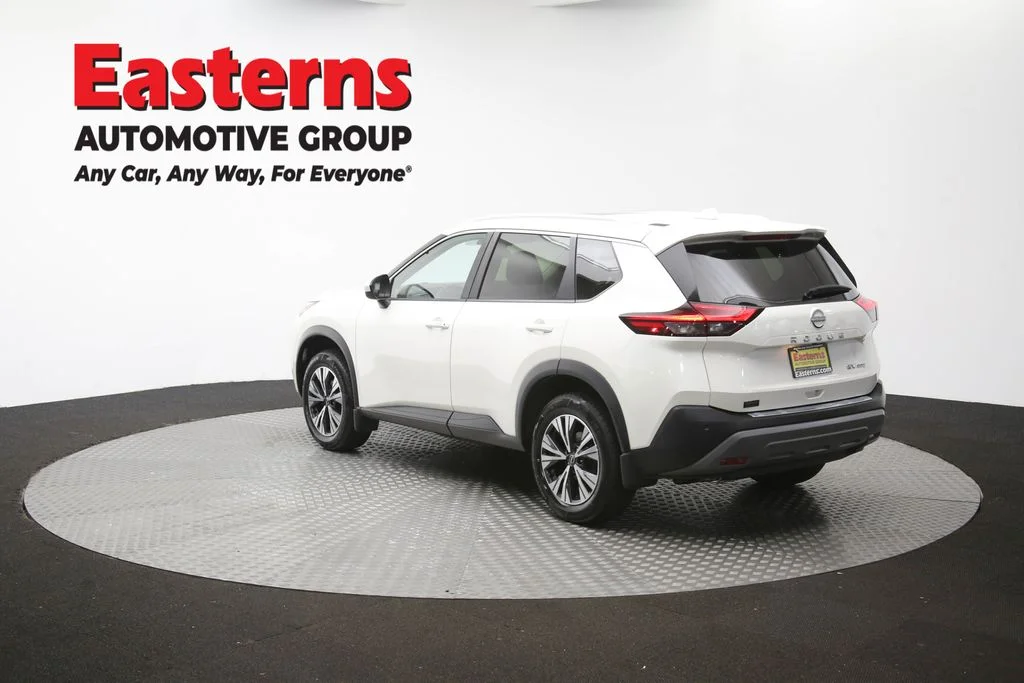 Used 2023 White Nissan SV image 67