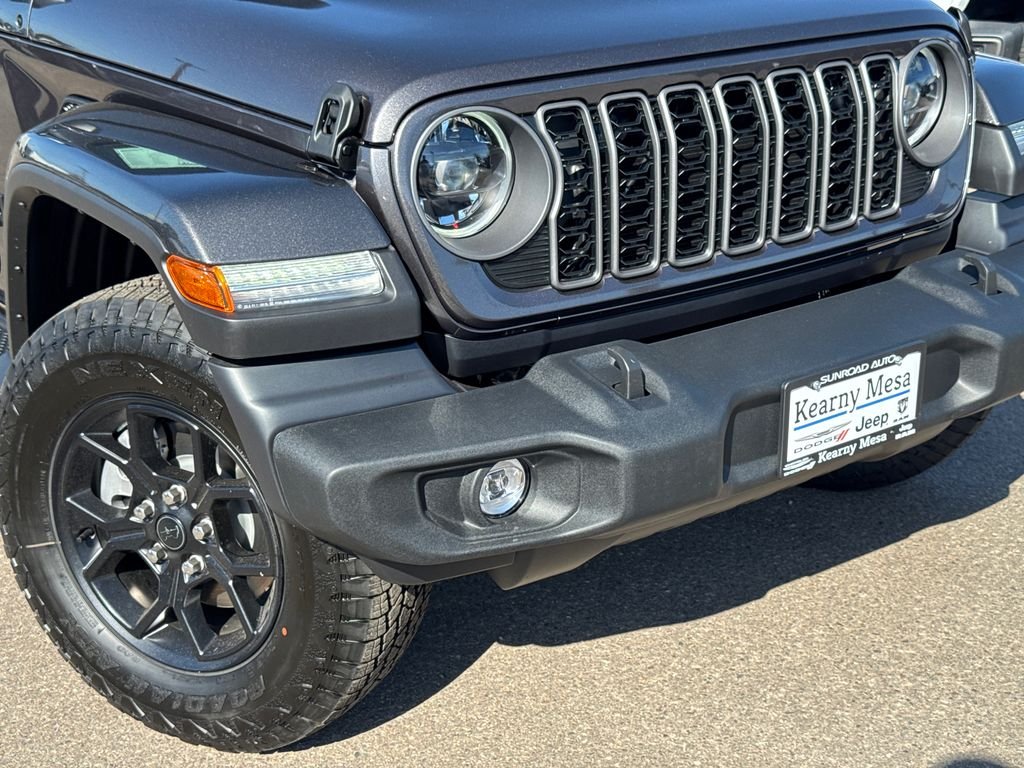 New 2026 Granite Crystal Metallic Clearcoat Jeep Sport S image 6