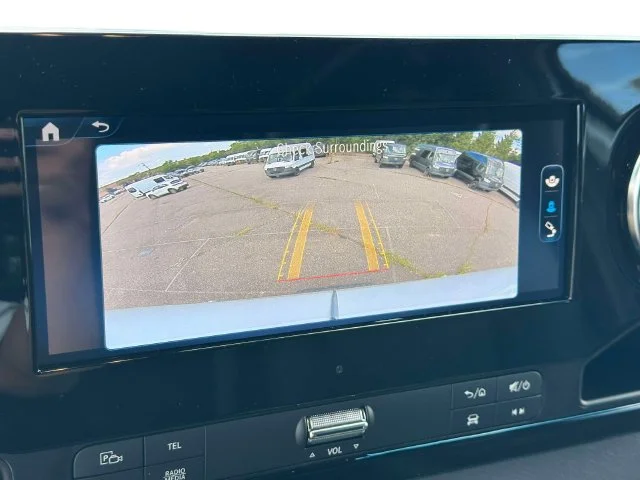 New 2026  Mercedes-Benz Crew 170 WB image 37