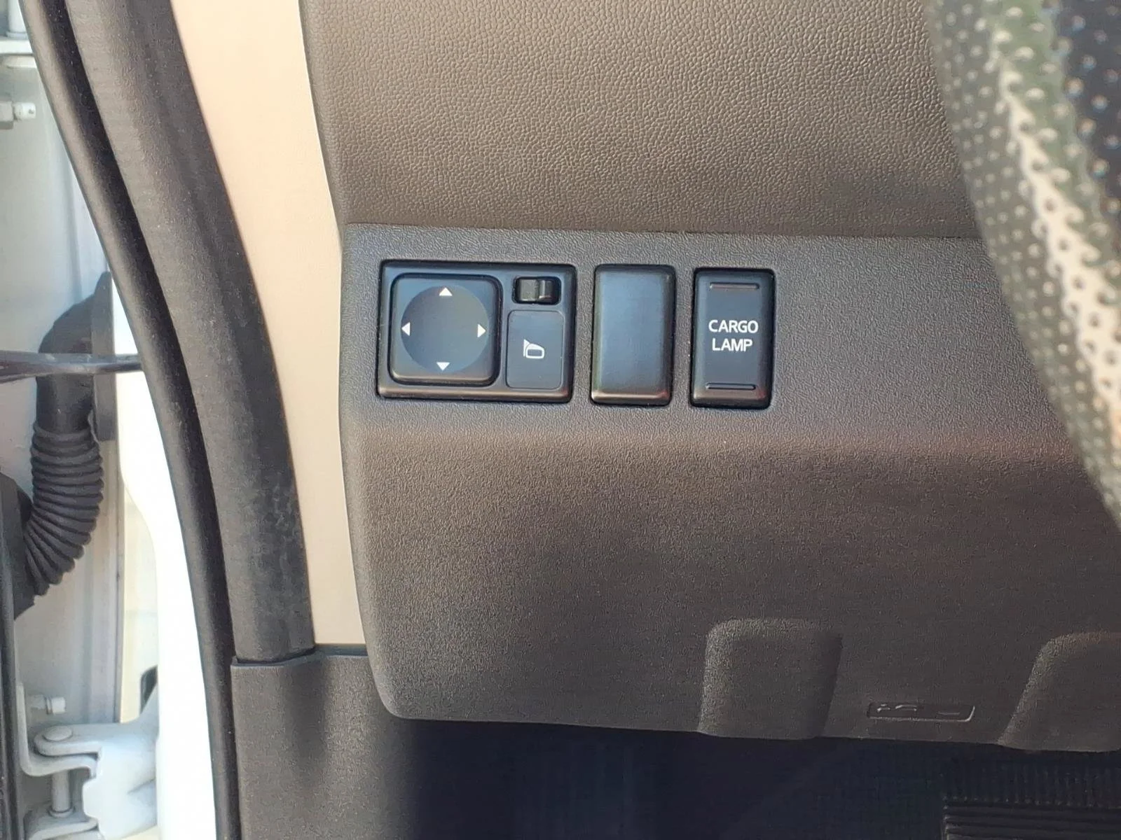 Used 2019 Glacier White Nissan SV image 21