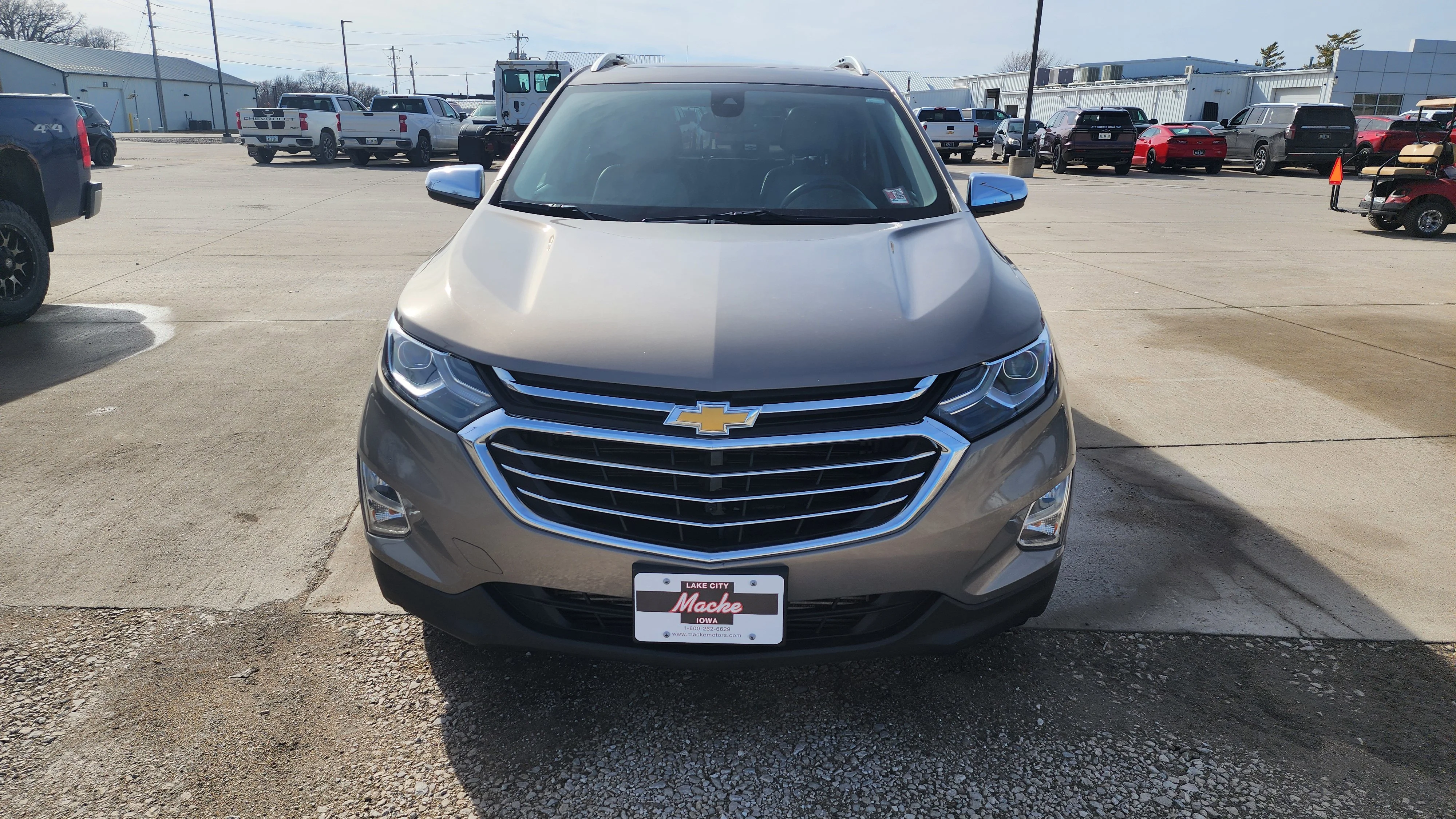 Used 2018 Chevrolet Equinox Premier with VIN 3GNAXPEUXJL176294 for sale in Lake City, IA