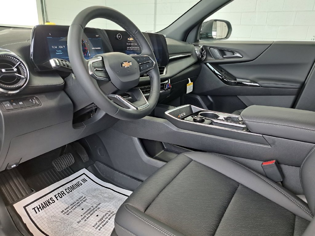 New 2027 Mosaic Black Metallic Chevrolet LT image 7