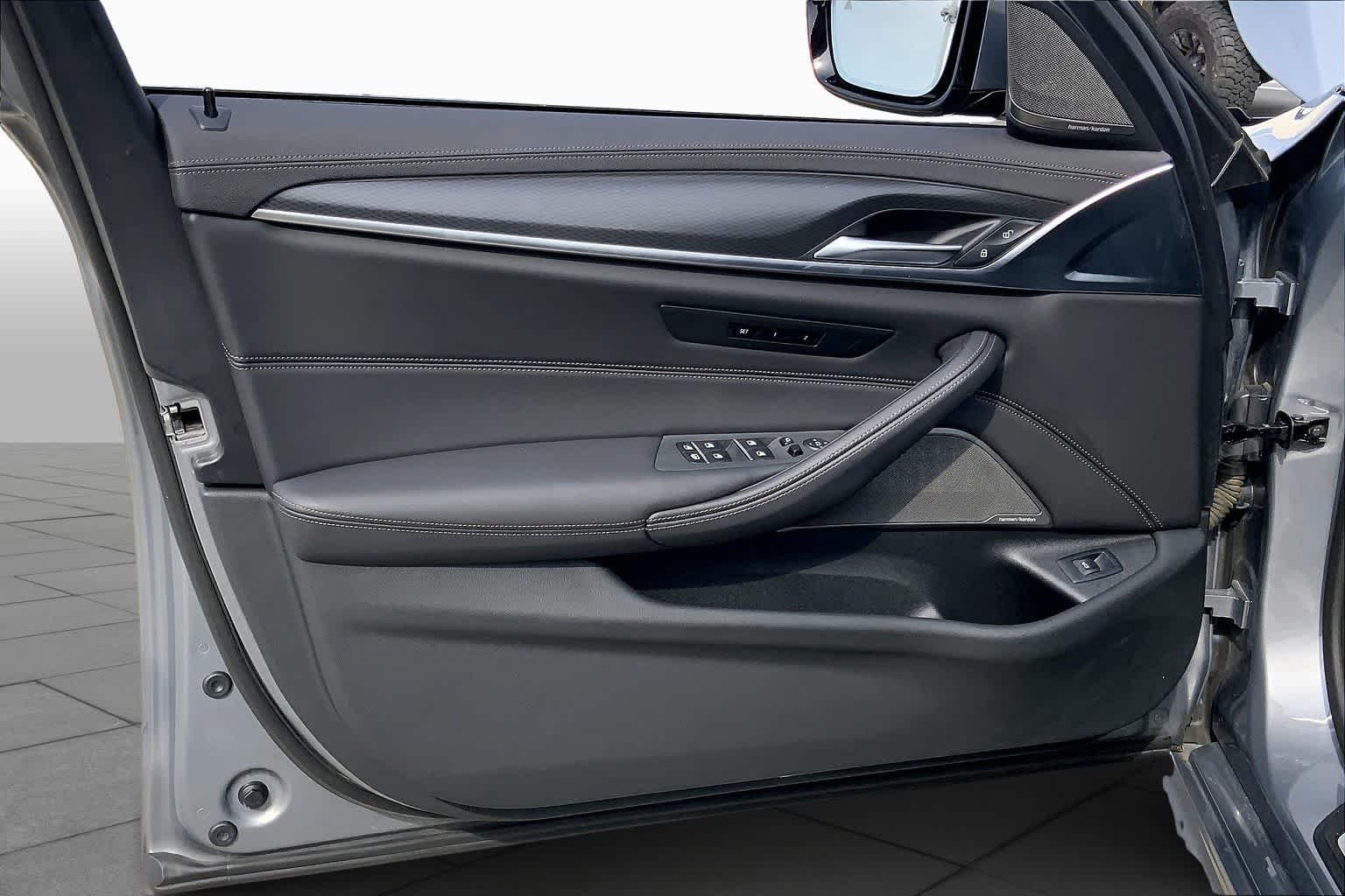Used 2023 Skyscraper Gray Metallic BMW 530i image 25