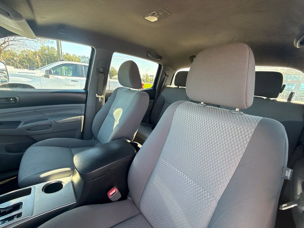Used 2012  Toyota PreRunner image 7