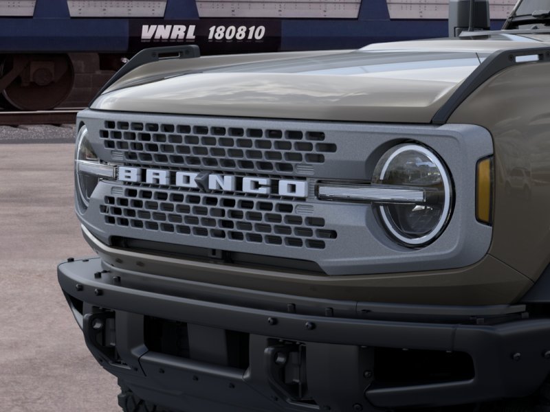 New 2026 Marsh Gray Ford Badlands image 19
