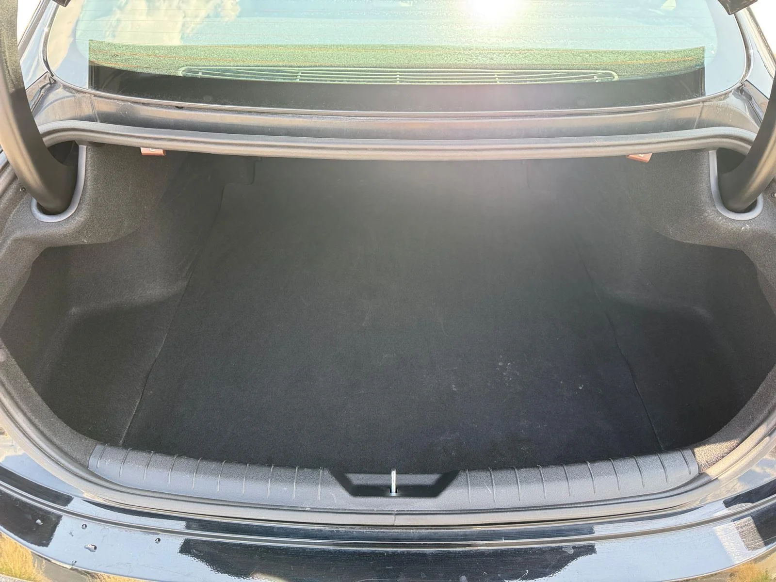 Used 2025 Abyss Black Hyundai SEL image 21