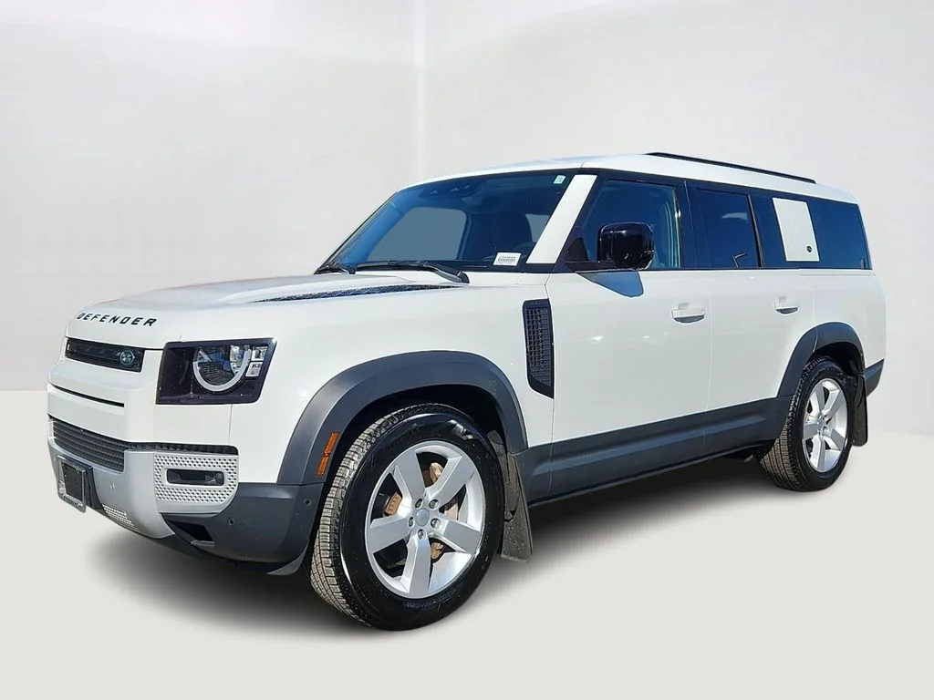 2023 Land Rover Defender S's photo