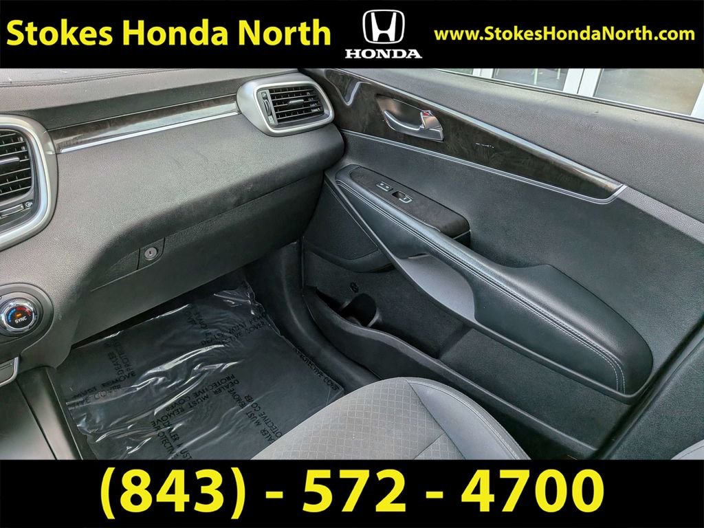 Used 2018 Black Kia LX image 19