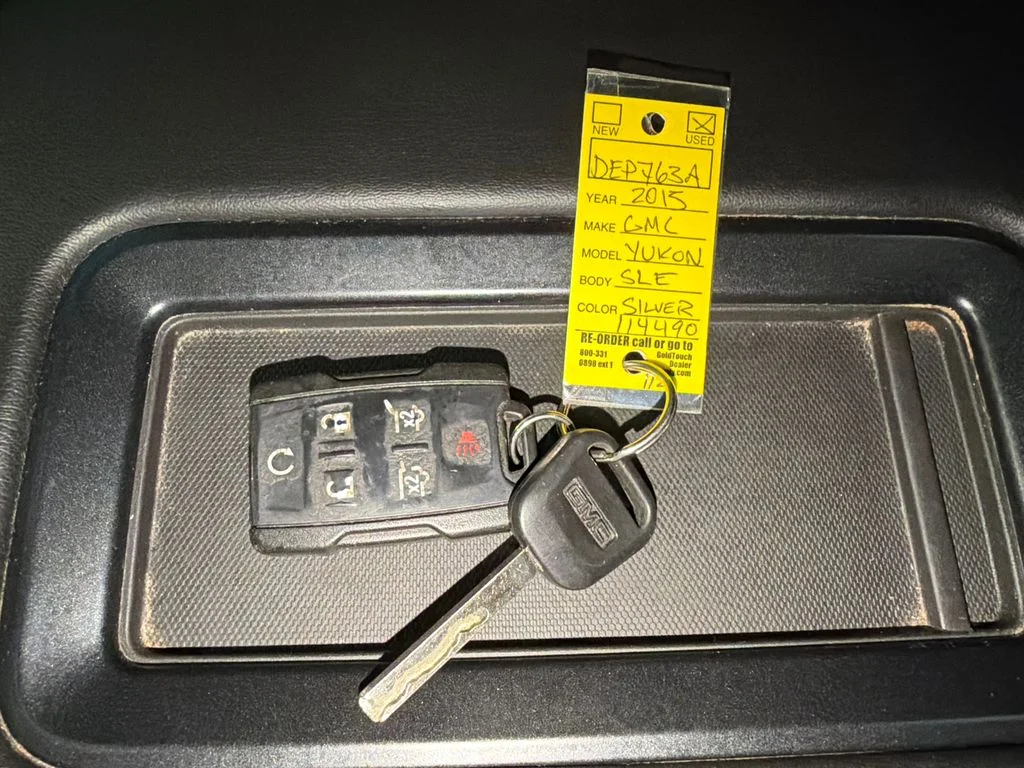 Used 2015 Iridium Metallic GMC SLE image 31