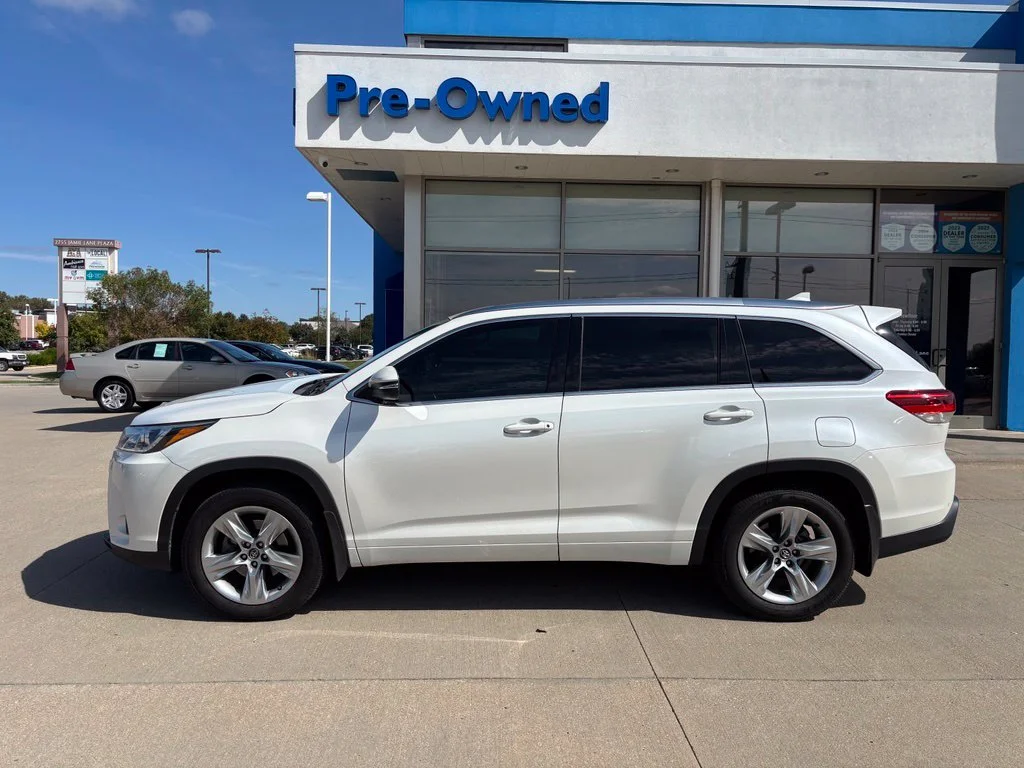 Used 2018 White Toyota Limited image 8