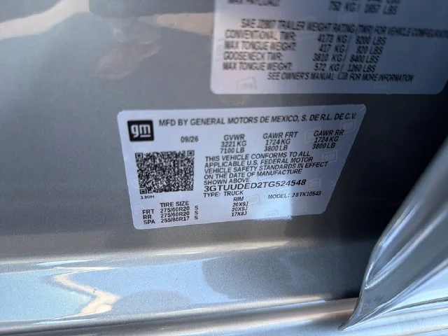New 2026 Sterling Metallic GMC SLT image 33