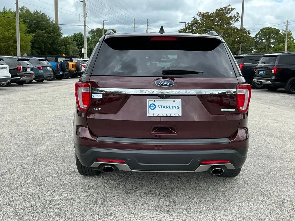Used 2018 Red Ford XLT image 13