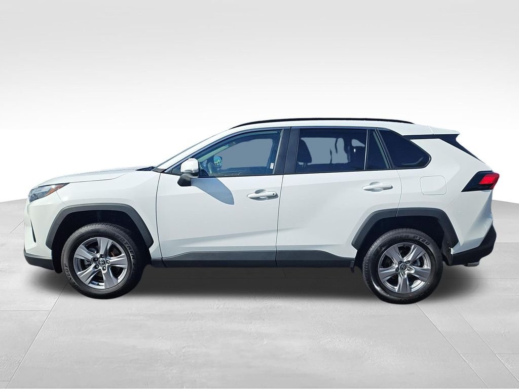 Used 2025 White Toyota XLE image 2