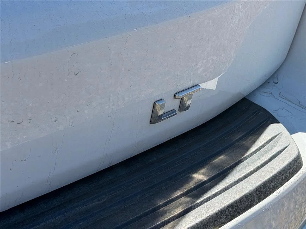 Used 2024 White Chevrolet LT image 4