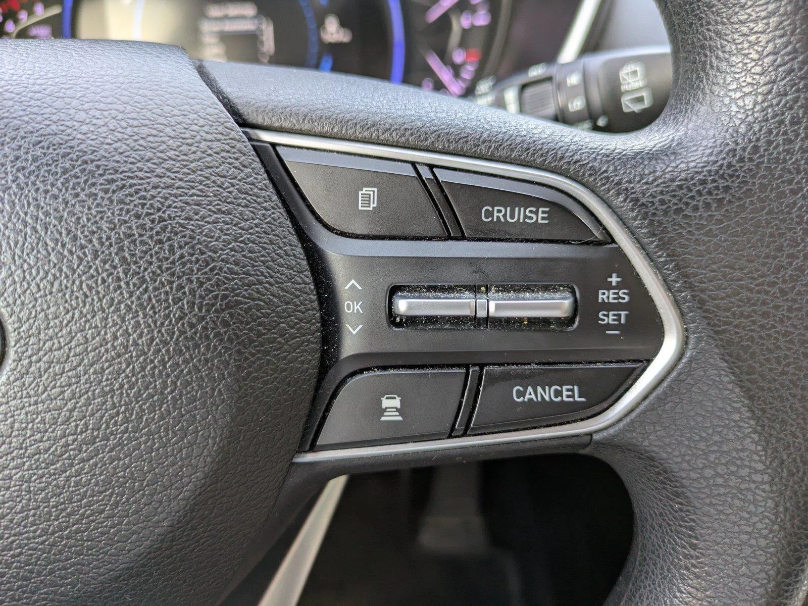 Used 2019 Machine Gray Hyundai SEL image 25