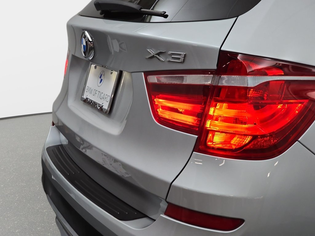 Used 2016 Glacier Silver Metallic BMW xDrive28d image 34