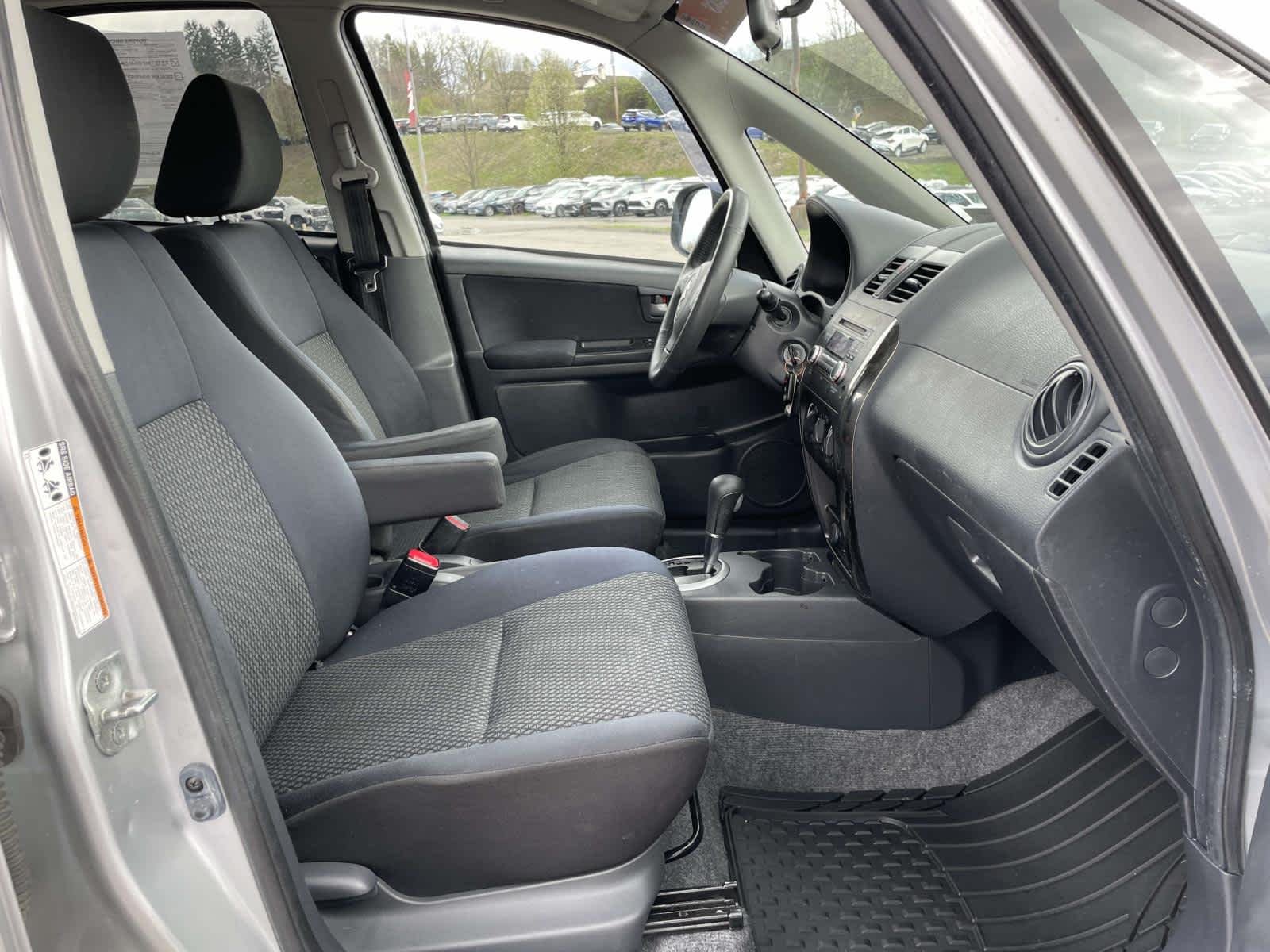 Used 2013 Metallic Star Silver Suzuki Crossover Premium image 20