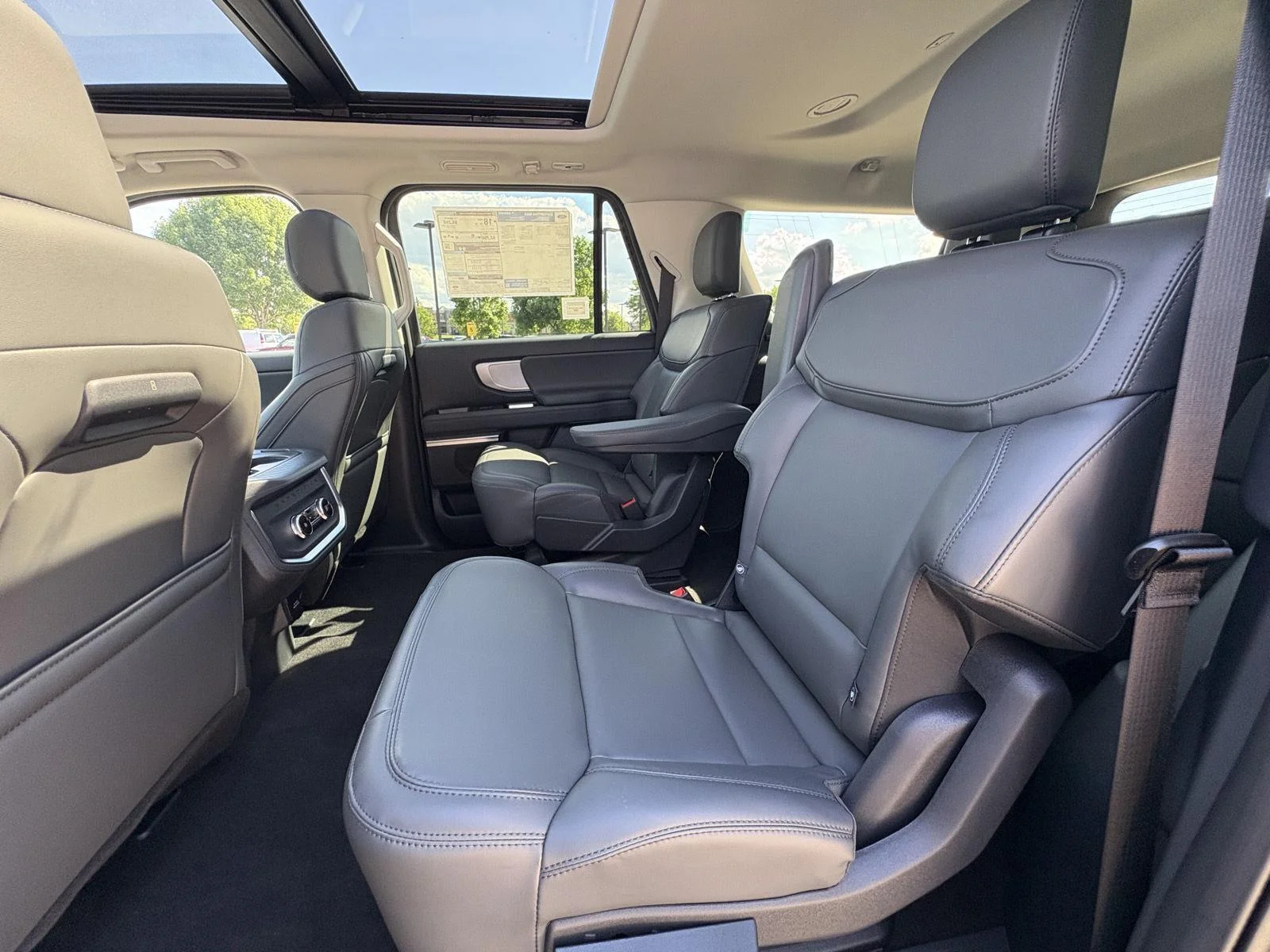 New 2026 Stone Blue Metallic Ford MAX Active image 19