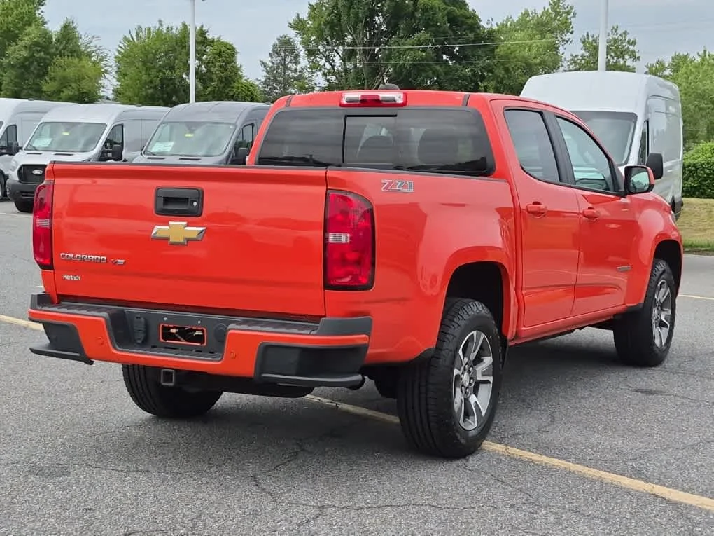 Used 2020 Crush Chevrolet 4WD Z71 image 3