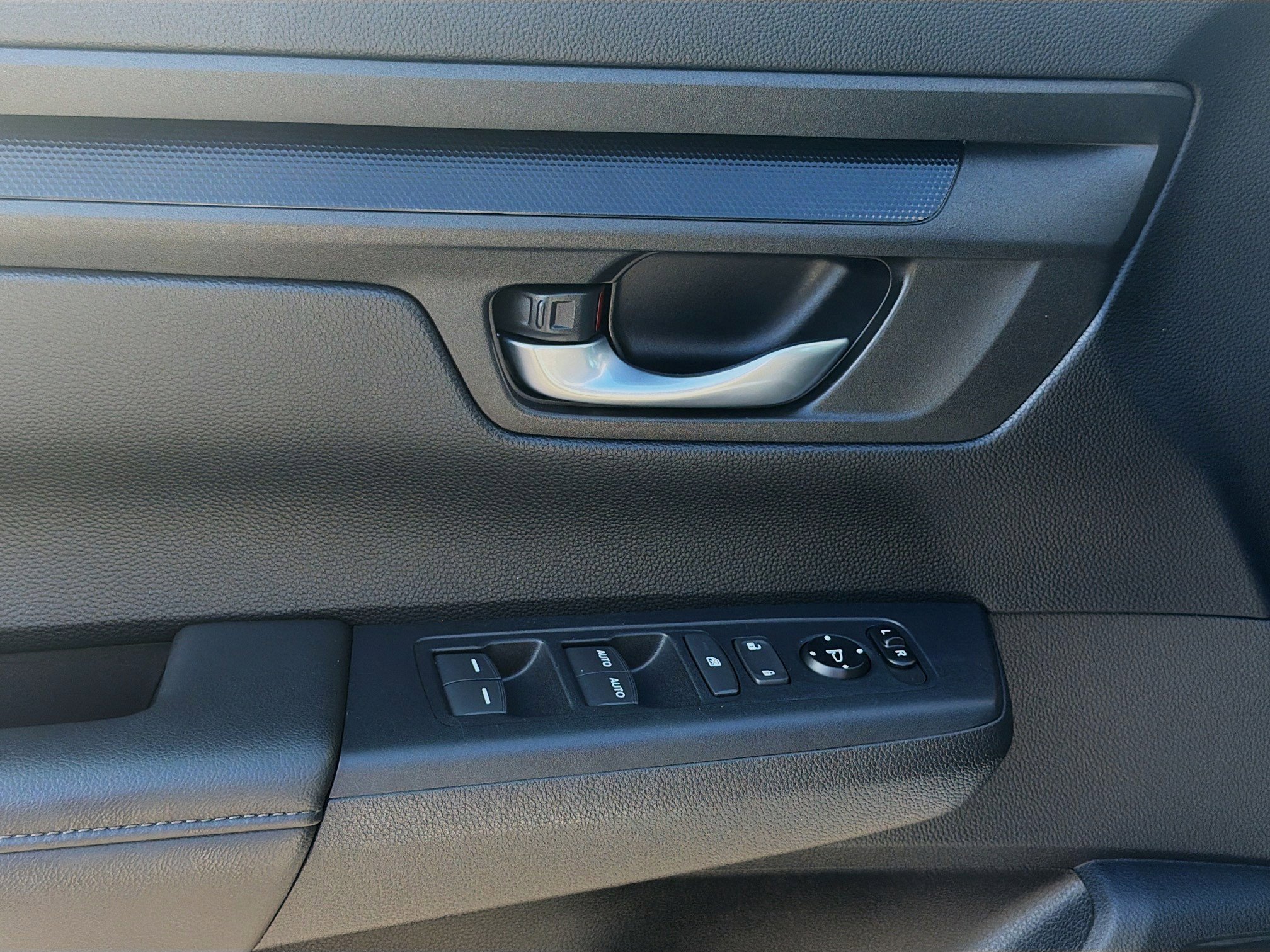 2024 Honda CR-V EX - Photo 18
