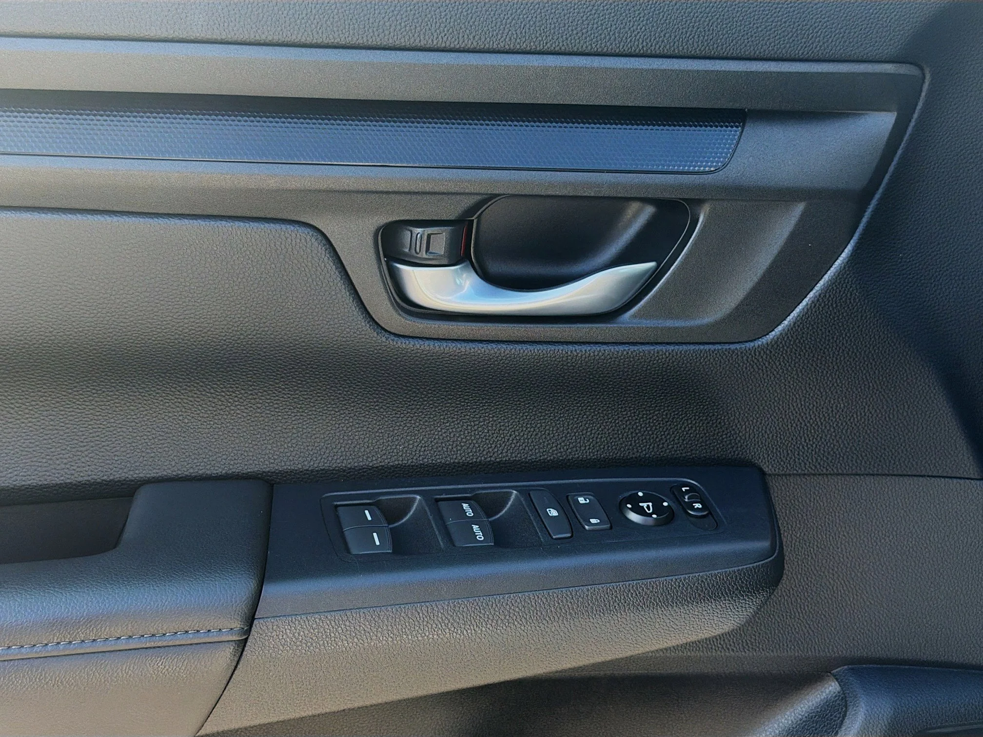 2024 Honda CR-V EX - Photo 18
