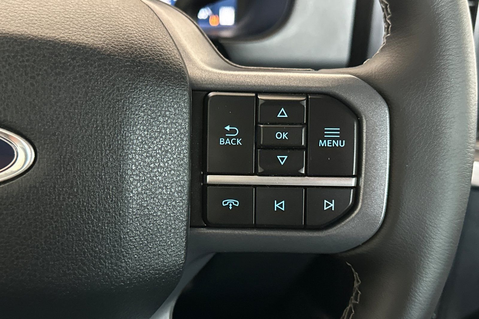 Used 2025 White Ford Lariat image 26