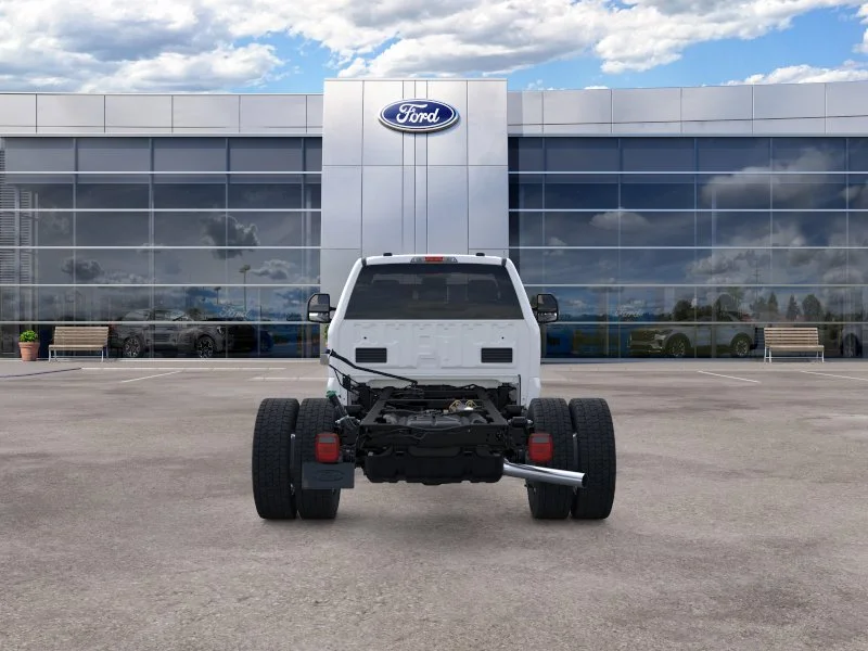 New 2025 Oxford White Ford F-450® XL image 5