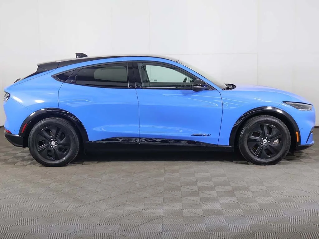 Used 2023 Grabber Blue Metallic Ford California Route 1 image 14
