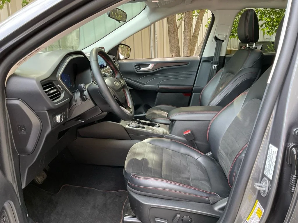 Used 2022 Gray Ford SEL image 32