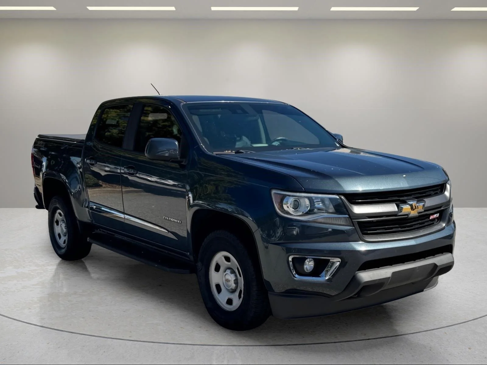 Used 2020 Shadow Gray Metallic Chevrolet 2WD Z71 image 7