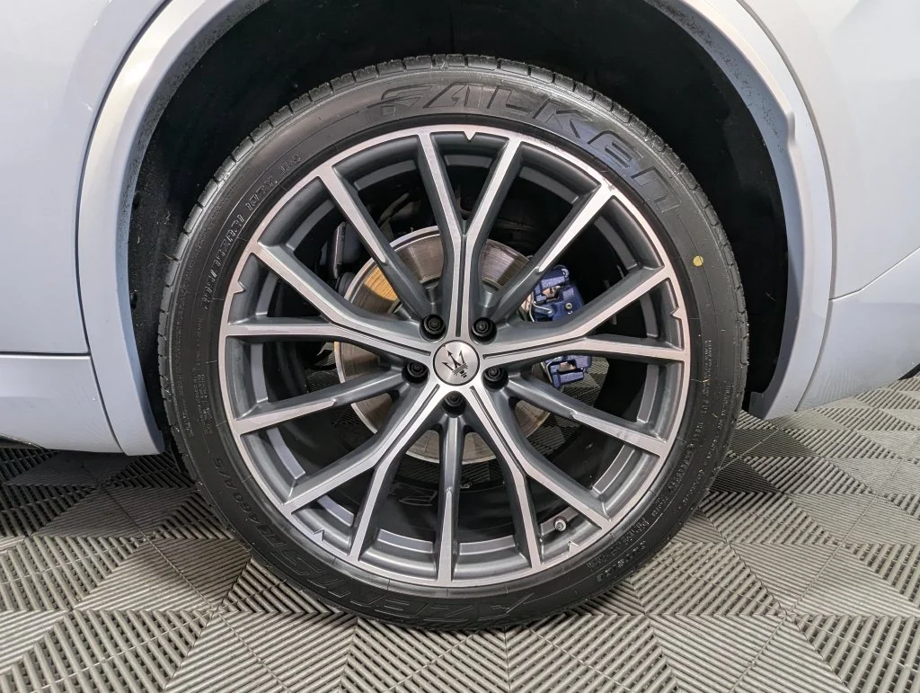 Certified Used 2023  Maserati Modena image 31