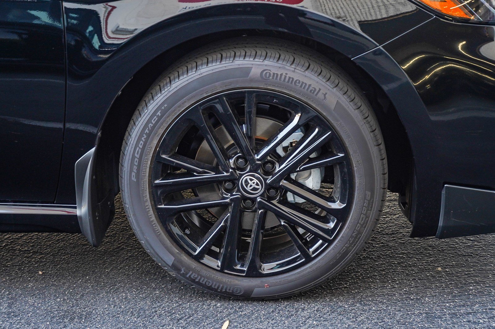 New 2026 Midnight Black Metallic Toyota SE image 10
