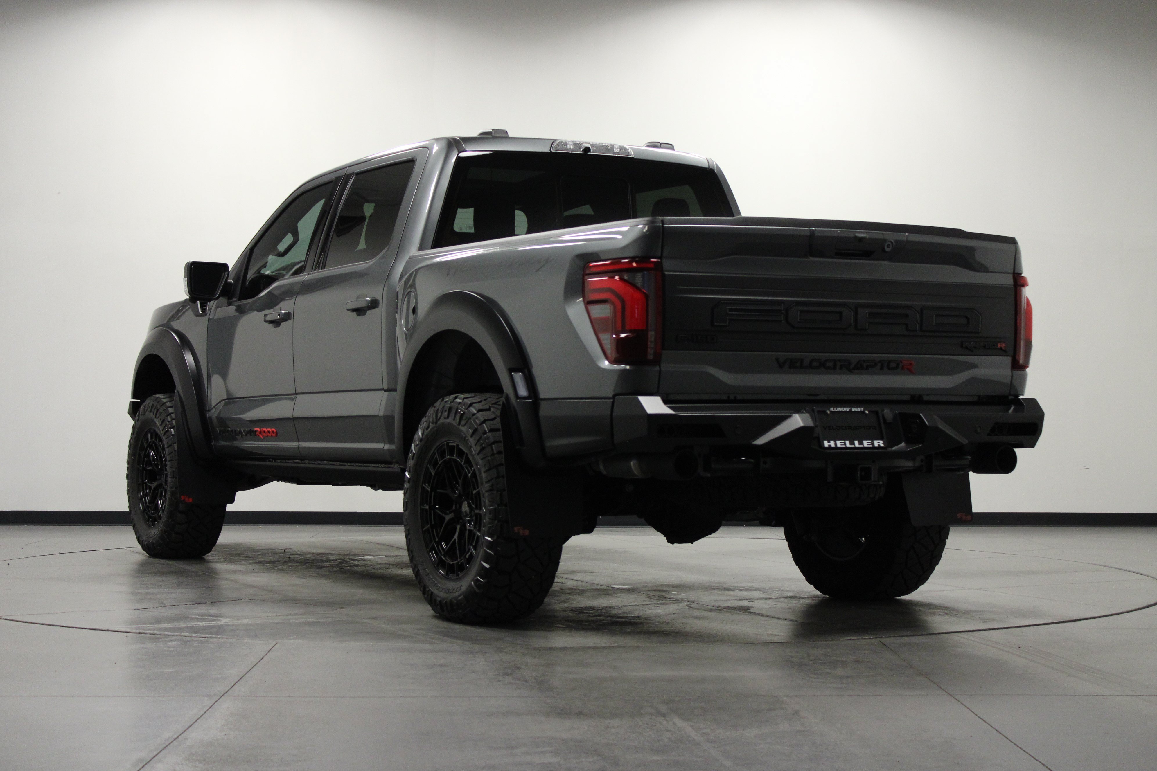 Used 2025 Carbonized Gray Metallic Ford Raptor R image 6