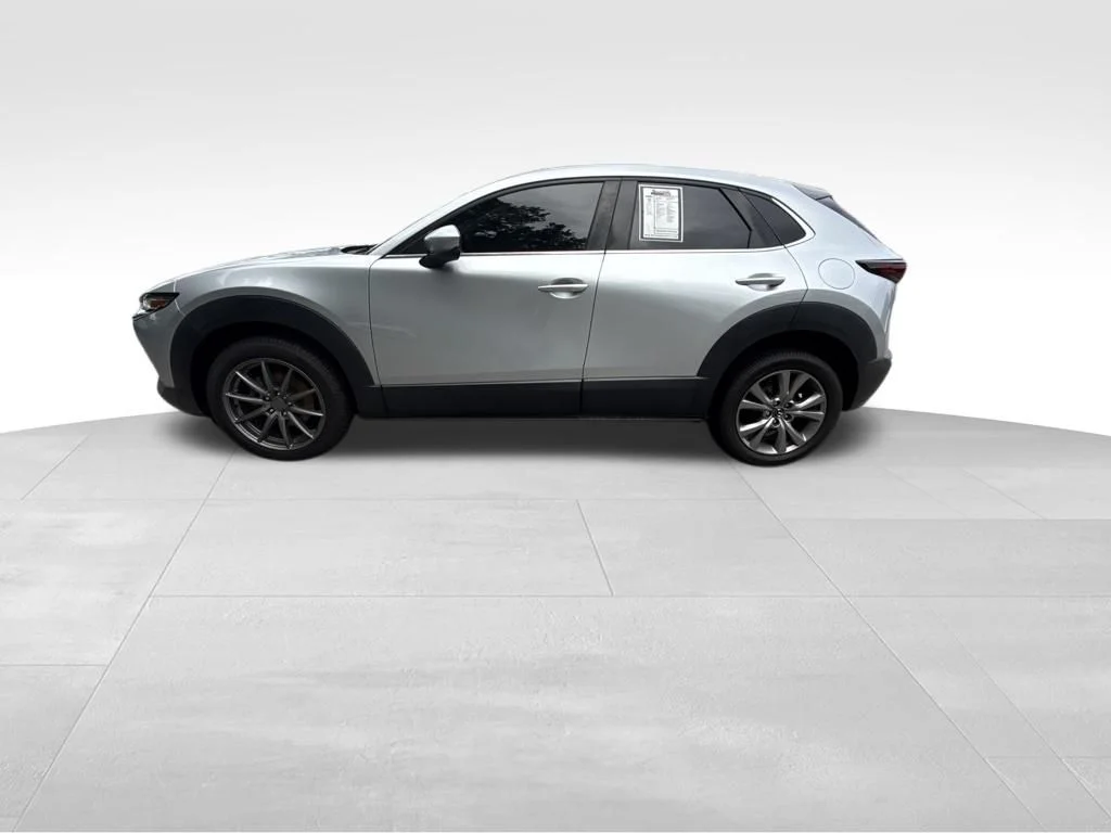 Used 2021 Silver Mazda Preferred image 2