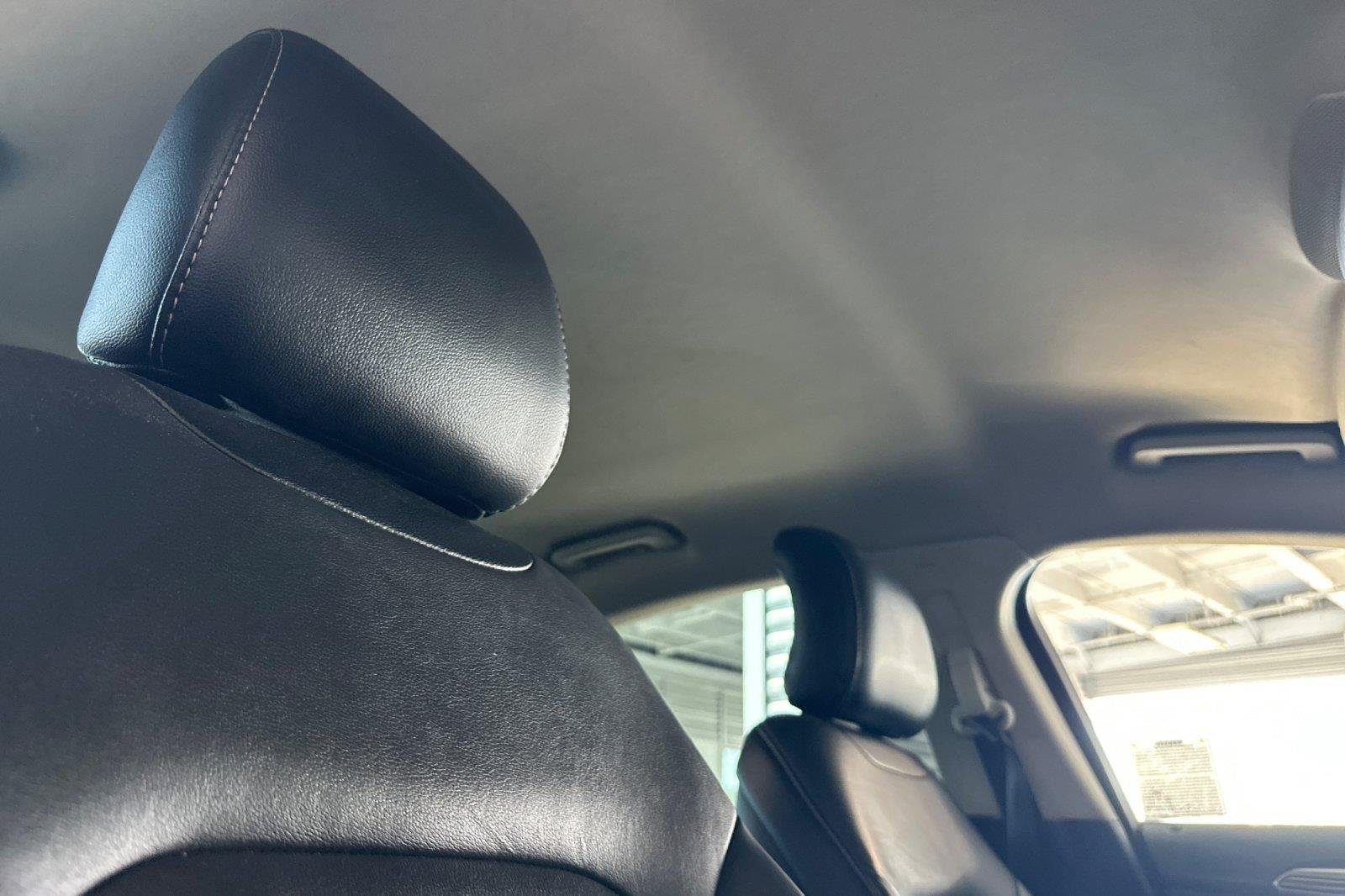 Used 2017 Magnetic Ford SE image 16