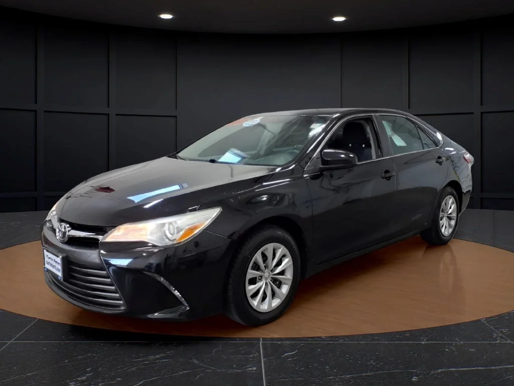 Used 2015 Attitude Black Toyota LE image 3
