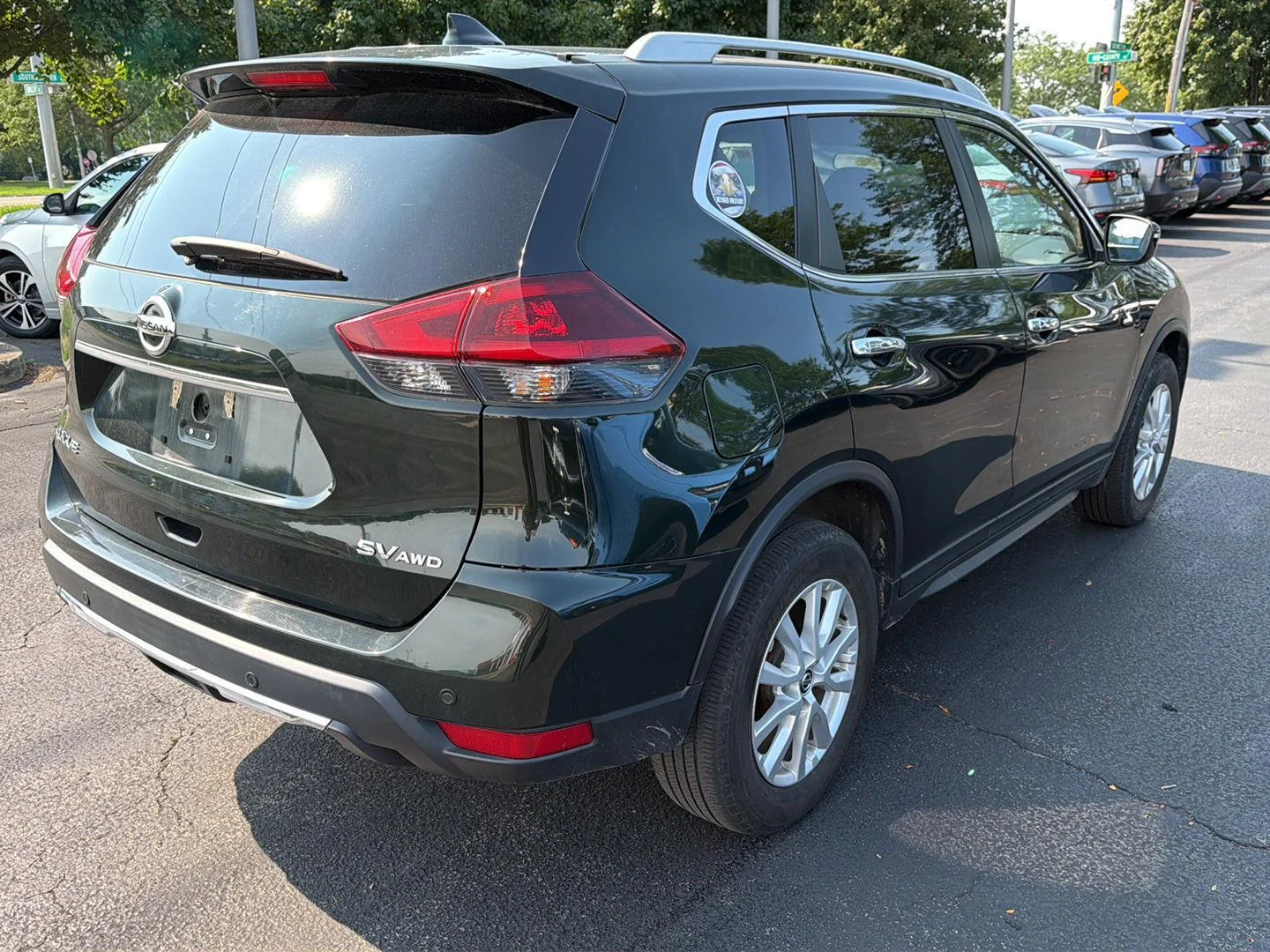 Used 2020 Midnight Pine Metallic Nissan SV image 3